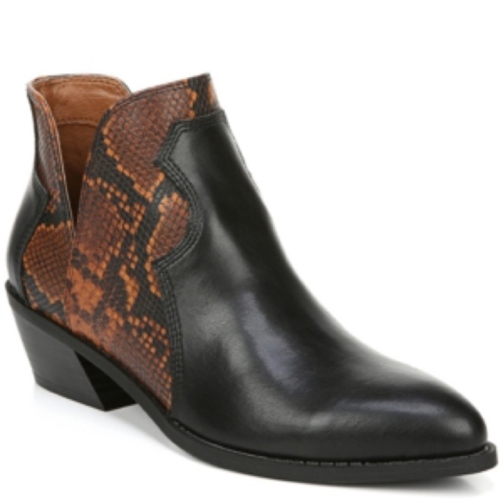 Fergalicious by Fergie Womens MELLE Pull On Pointed Toe Ankle Boots Black Cognac